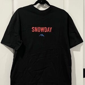 NWT SnowDay T-Shirt 100 Days… Until Snow Days Size S